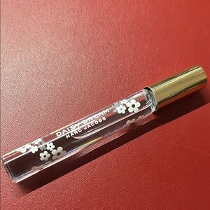 Pre-owned Marc Jacobs Daisy Dream Rollerball Perfume